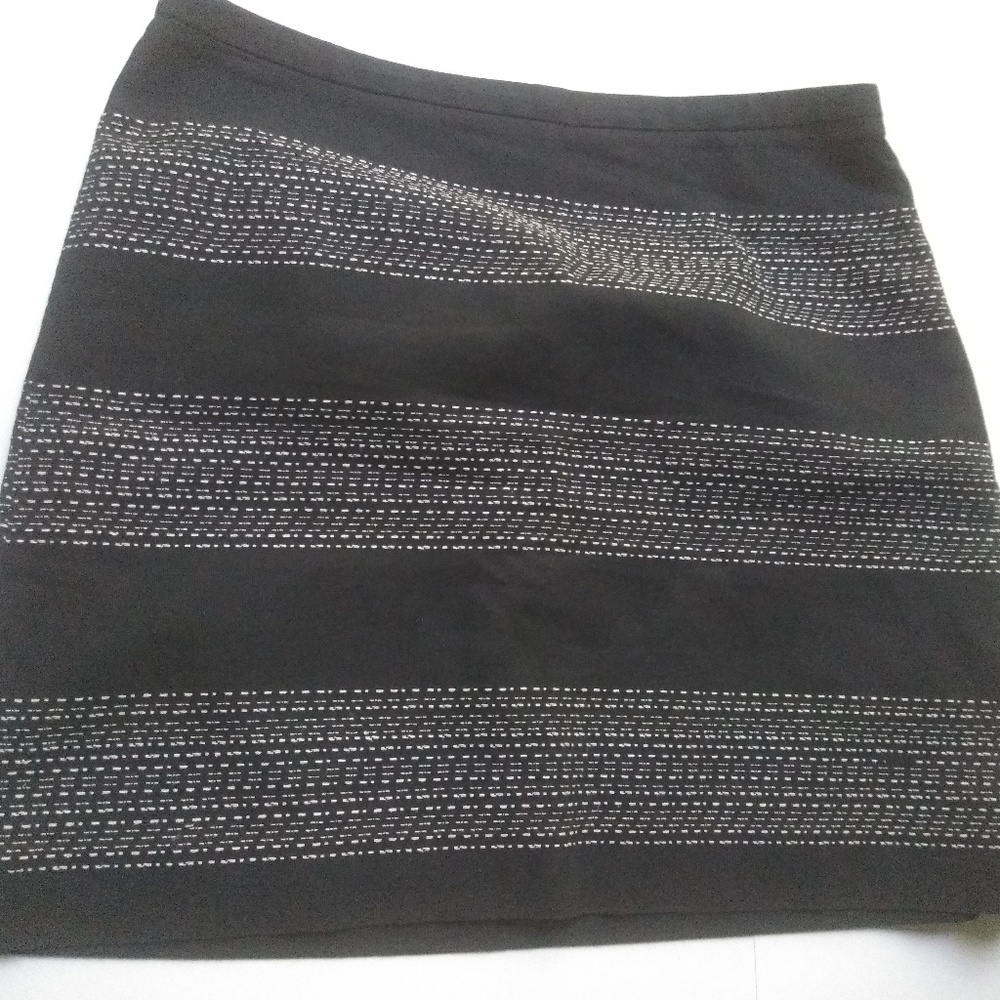 LOFT Black w/ White Stripes Cotton Lined Skirt